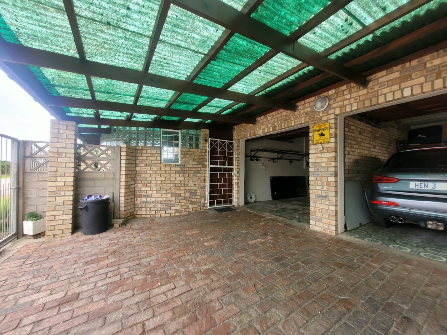 1 Bedroom Property for Sale in Aston Bay Eastern Cape